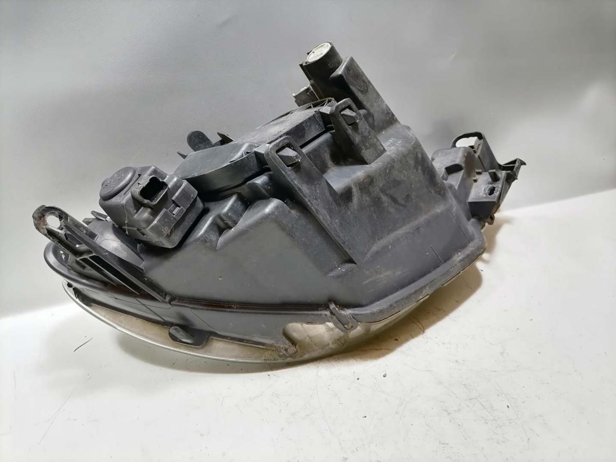 Peugeot 206SW original Scheinwerfer vorn links Halogen Bj.2005